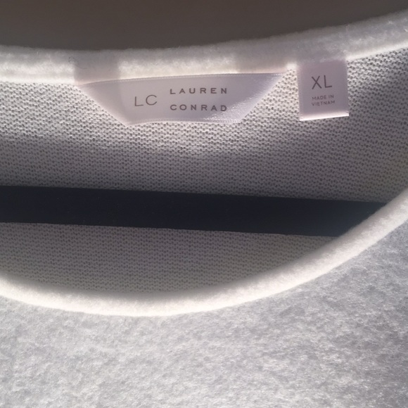 NWT white sweater - Picture 7 of 7